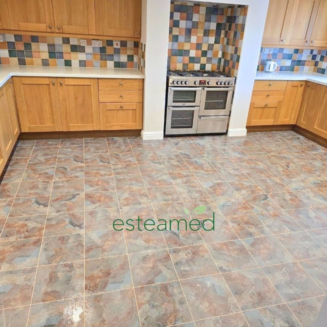 Fully cleaned kitchen after professional end of tenancy cleaning service in Ilkley